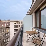 Luxy Hollo Gozsdu Court Apartment Budapest