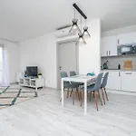 Luxy Hollo Gozsdu Court Budapest