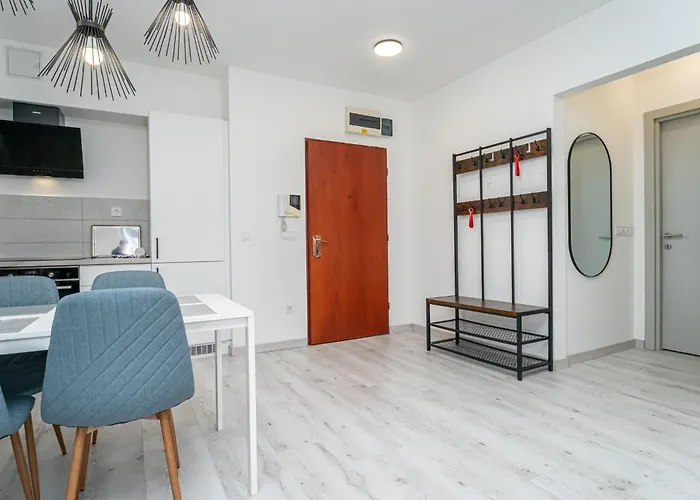 Luxy Hollo Gozsdu Court Budapeszt