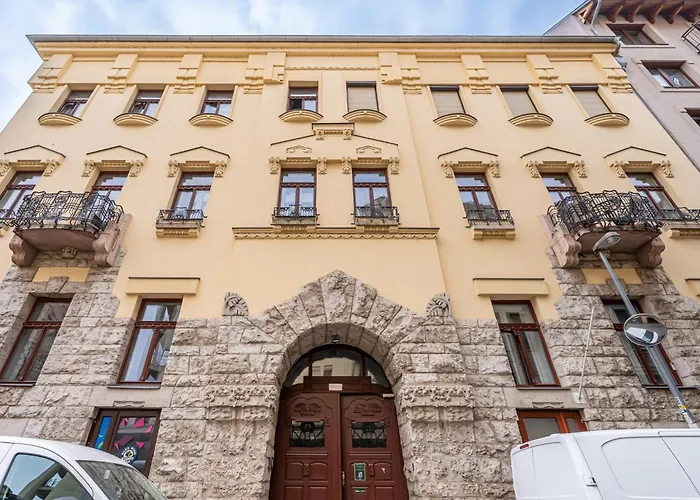 Luxy Hollo Gozsdu Court Apartament Budapeszt