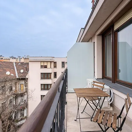 Luxy Hollo Gozsdu Court Apartament Budapeszt