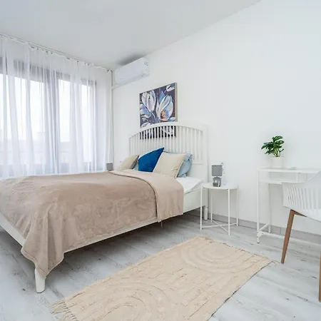 Apartament Luxy Hollo Gozsdu Court
