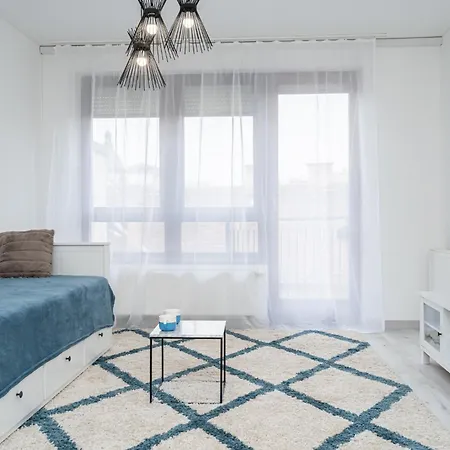 Apartament Luxy Hollo Gozsdu Court *