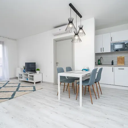Luxy Hollo Gozsdu Court Budapeszt