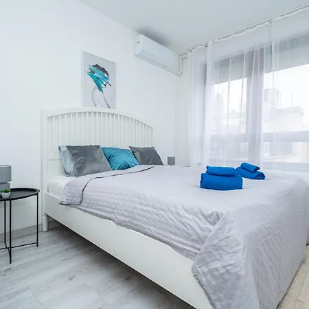 Luxy Hollo Gozsdu Court Appartement